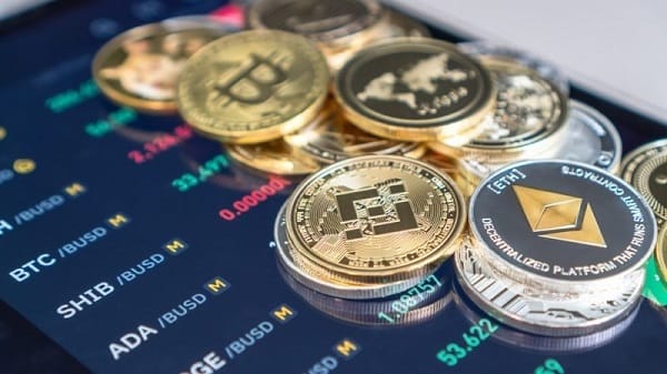 Altcoin mùa 2025: Xu hướng nào đáng chú ý? 2 Altcoin là gì