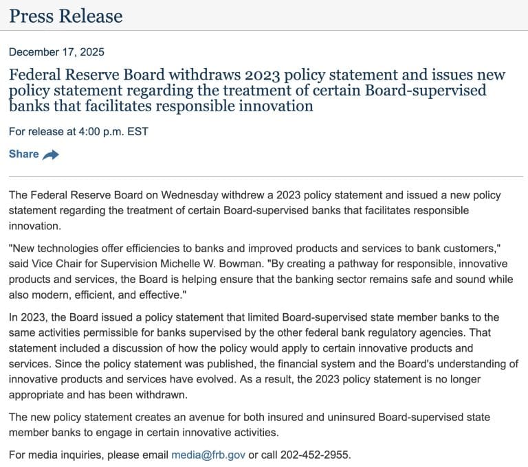 FED cập nhật chính sách để hỗ trợ đổi mới ngân hàng